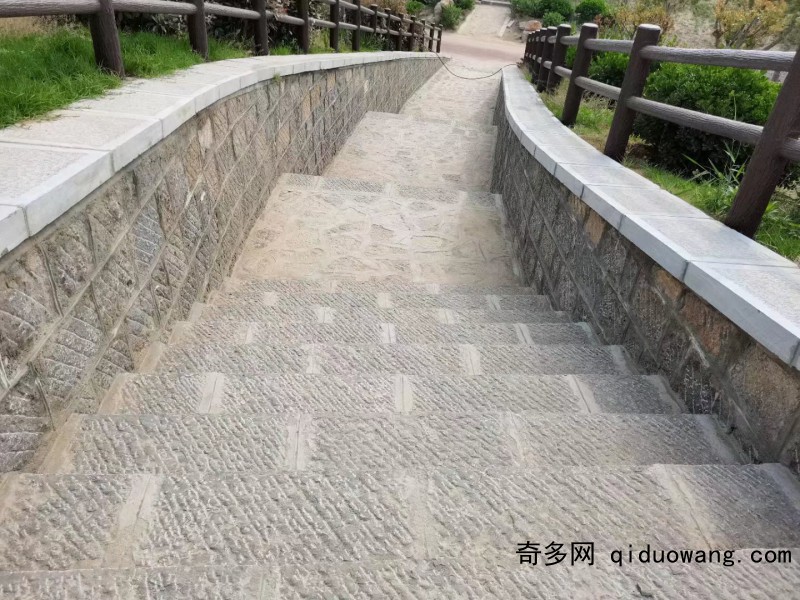 臺(tái)階石16
